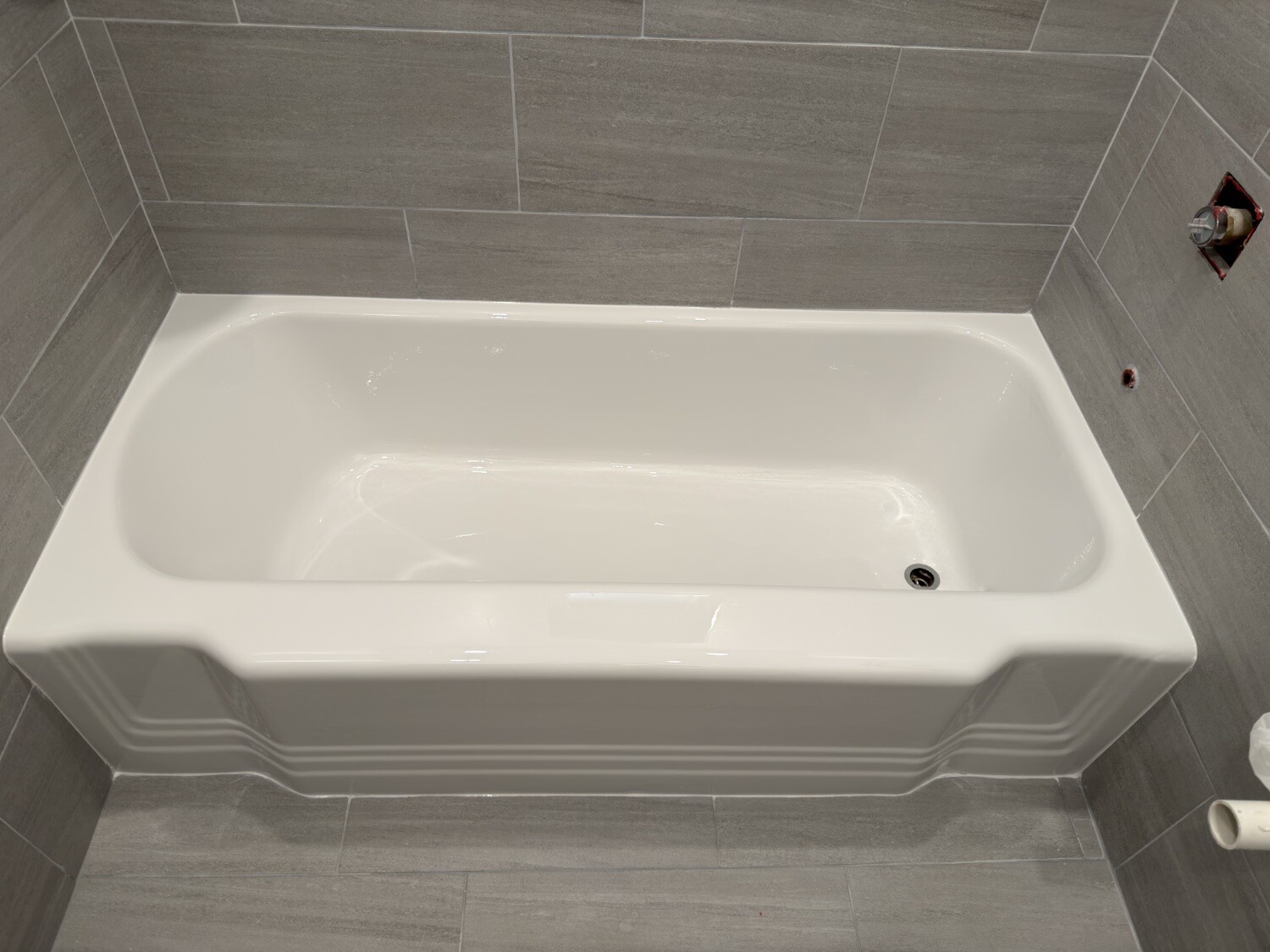 Bathtub refinishing — after